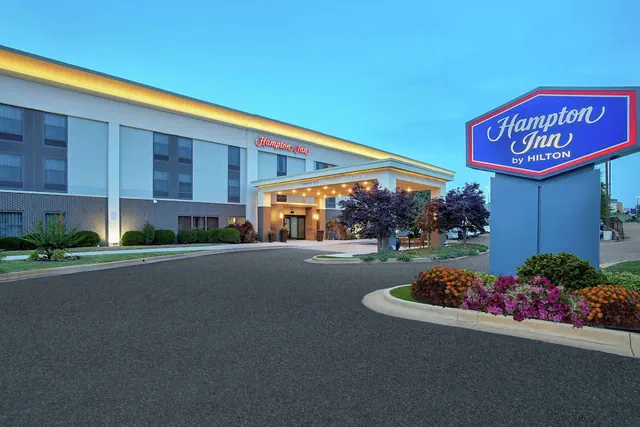 Photo 1 - Hampton Inn Cullman