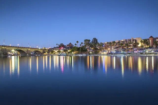 Photo 1 - London Bridge Resort