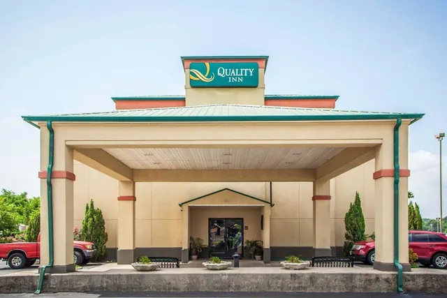 Photo 1 - Quality Inn Florence Muscle Shoals