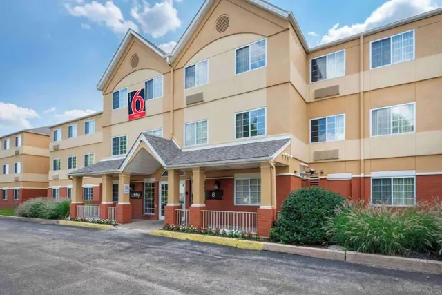 Photo 1 - Studio 6 Corporate Extended Stay Philadelphia Malvern Swedesford Rd. PA