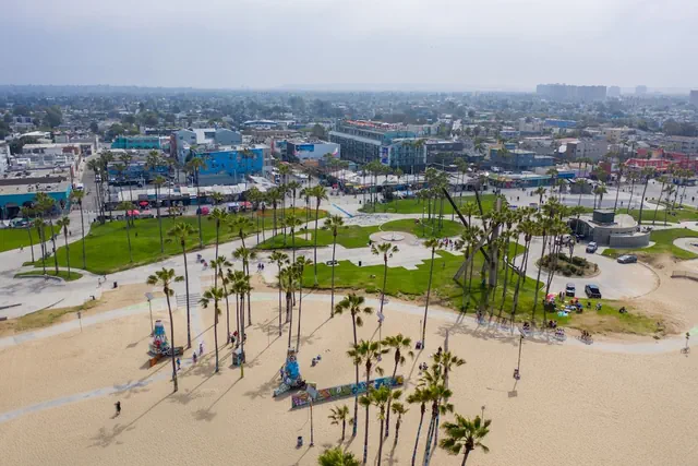 Photo 1 - Hotel Erwin Venice Beach