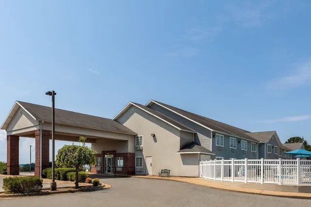 Photo 1 - Days Inn by Wyndham Mountain Home