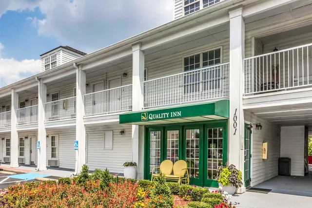 Photo 1 - Quality Inn Gallatin - Nashville Metro