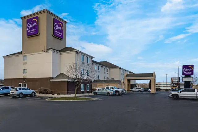 Photo 1 - Sleep Inn & Suites Green Bay South