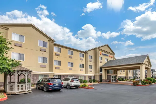 Photo 1 - Comfort Suites Elkhart North