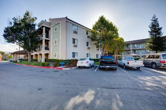 Photo 1 - Comfort Inn Rohnert Park Sonoma County