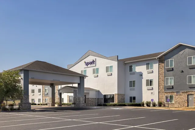 Photo 1 - Spark by Hilton Ames