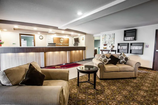 Photo 1 - Clarion Inn Renton - Seattle