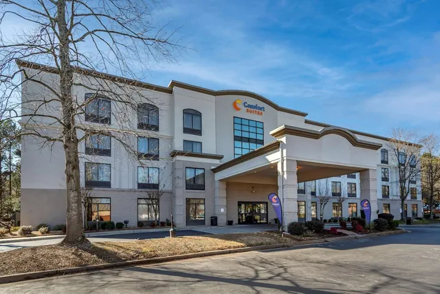 Photo 1 - Comfort Suites Alpharetta/Roswell - Atlanta Area