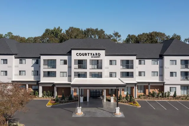 Photo 1 - Courtyard by Marriott Dothan