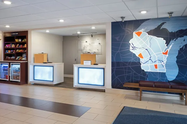 Photo 1 - Holiday Inn Express Sheboygan-Kohler by IHG