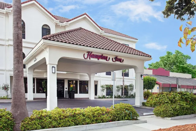 Photo 1 - Hampton Inn Santa Cruz