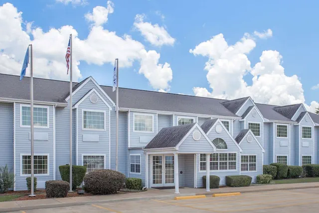 Photo 1 - Microtel Inn by Wyndham Broken Bow