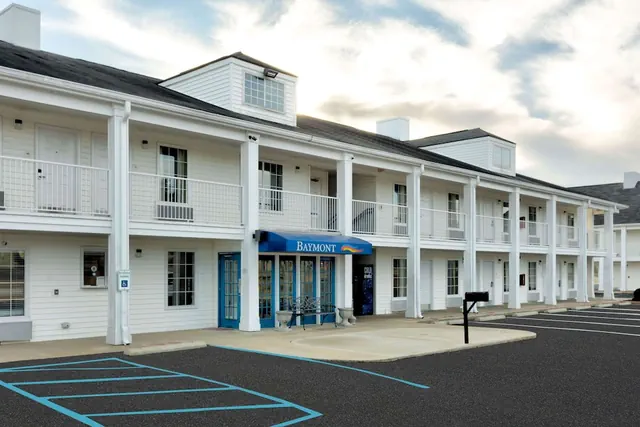Photo 1 - Baymont by Wyndham Prattville/Montgomery