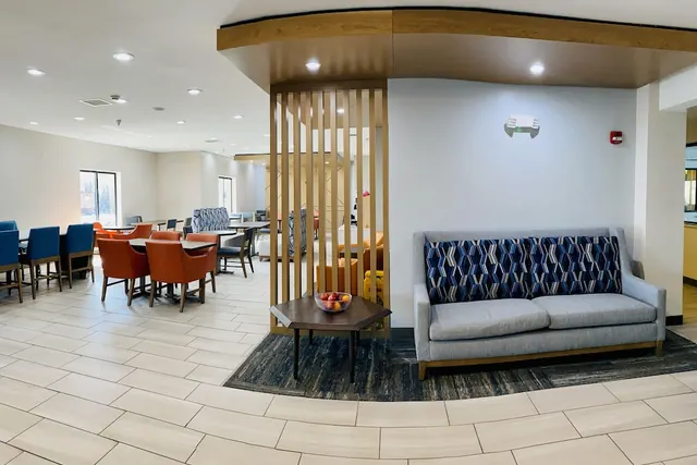 Photo 1 - Holiday Inn Express Hotel & Suites Plymouth by IHG