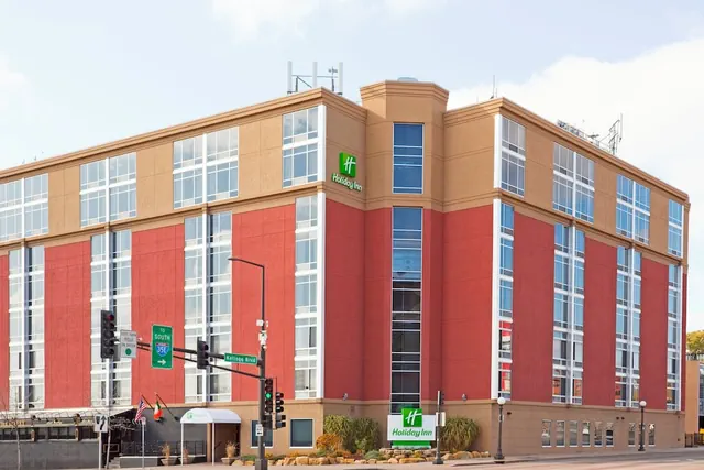 Photo 1 - Holiday Inn St. Paul Downtown by IHG
