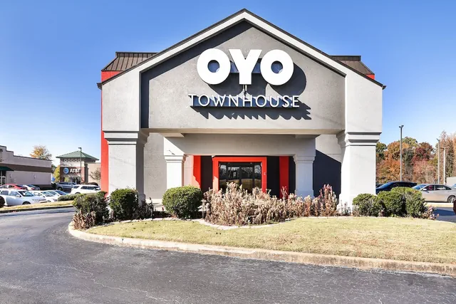 Photo 1 - OYO Townhouse Inn Jacksonville near Little Rock Air Force Base