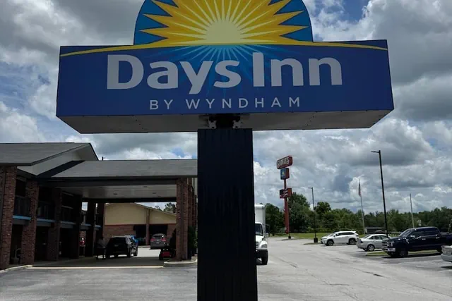 Photo 1 - Days Inn by Wyndham Clanton AL