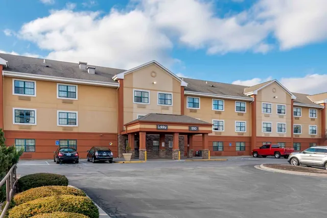 Photo 1 - Extended Stay America Suites Kansas City South