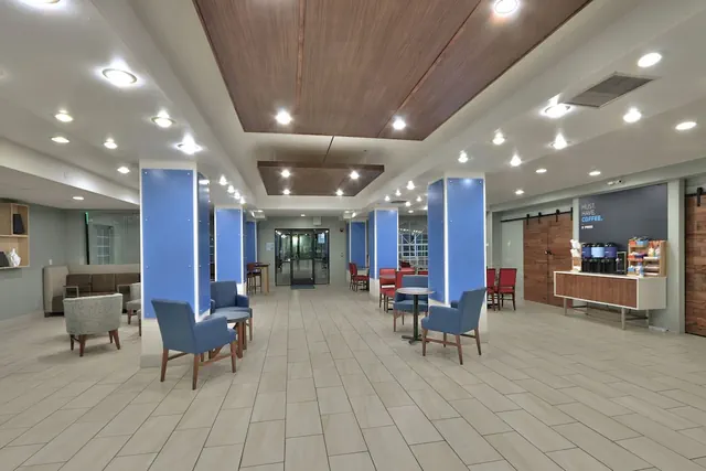 Photo 1 - Holiday Inn Express SANTA ROSA by IHG