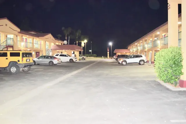 Photo 1 - Super 8 by Wyndham Visalia