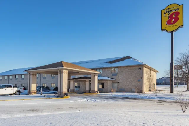Photo 1 - Super 8 by Wyndham Kokomo