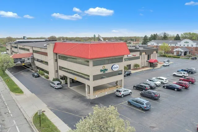 Photo 1 - Quality Inn Roseville-Detroit North