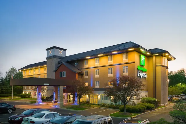 Photo 1 - Holiday Inn Express Philadelphia NE - Langhorne by IHG