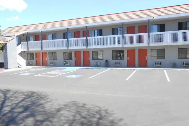 Photo 1 - Econo lodge Flagstaff East I-40