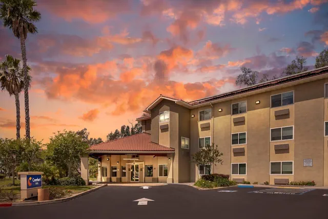 Photo 1 - Comfort Inn Fontana