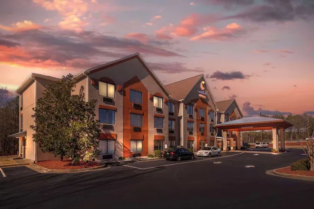 Photo 1 - Comfort Suites Northside Hospital Gwinnett