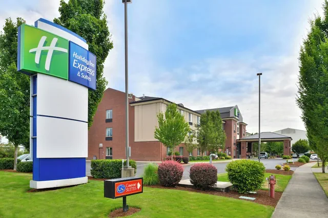 Photo 1 - Holiday Inn Express & Suites Albany by IHG