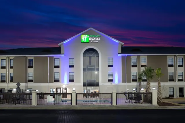 Photo 1 - Holiday Inn Express Hotel & Suites Morehead Cty by IHG