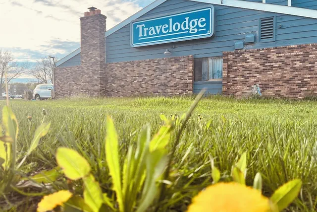 Photo 1 - Travelodge by Wyndham Valleyfair Shakopee