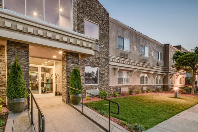 Photo 1 - Holiday Inn Express & Suites Santa Clara by IHG