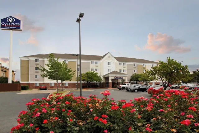 Photo 1 - Candlewood Suites Rogers / Bentonville by IHG