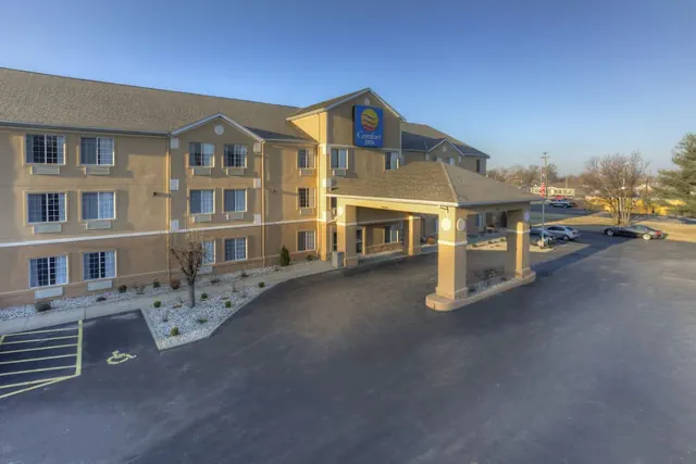 Photo 1 - Comfort Inn Henderson - Evansville South