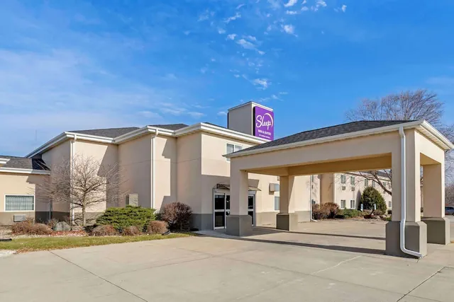 Photo 1 - Sleep Inn & Suites Charles City