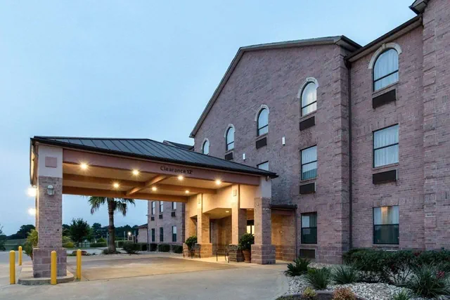 Photo 1 - Quality Inn Buffalo