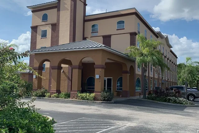 Photo 1 - Econo Lodge Wesley Chapel I-75