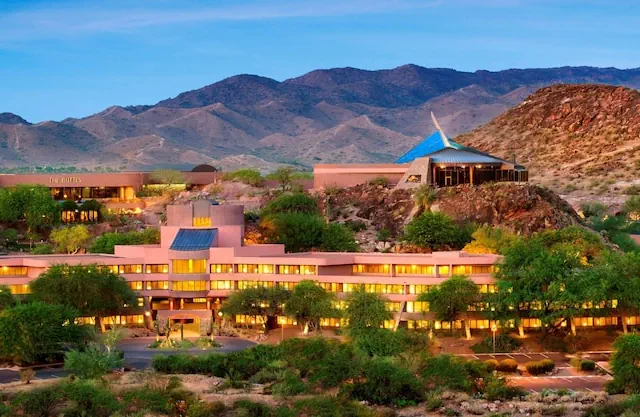 Photo 1 - Marriott Phoenix Resort Tempe at The Buttes