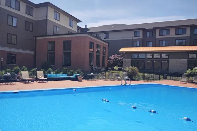 Photo 1 - Comfort Inn & Suites South Burlington near University