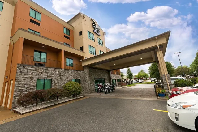 Photo 1 - Sleep Inn & Suites Winchester near University