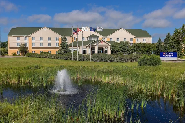 Photo 1 - Hilton Garden Inn Grand Forks - UND