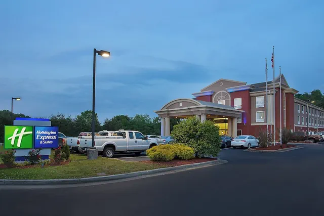 Photo 1 - Holiday Inn Express Hotel & Suites Murphy by IHG