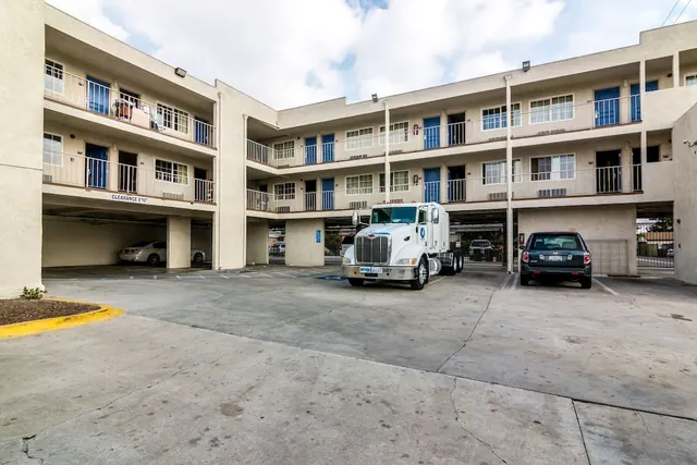 Photo 1 - Motel 6 Bell Gardens, CA - Los Angeles