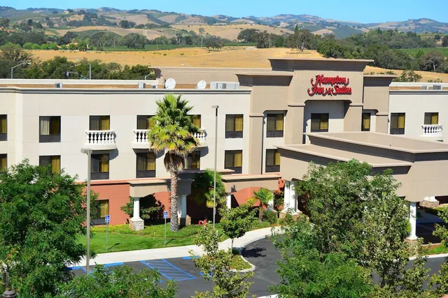 Photo 1 - Hampton Inn & Suites Paso Robles