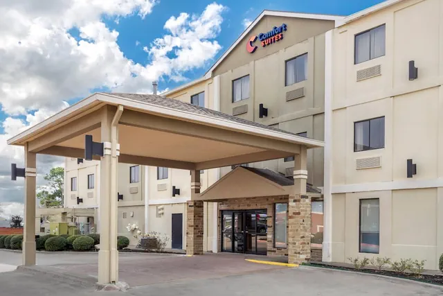 Photo 1 - Comfort Suites Brenham