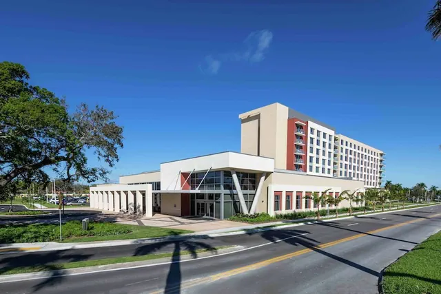 Photo 1 - Hilton Miami Dadeland