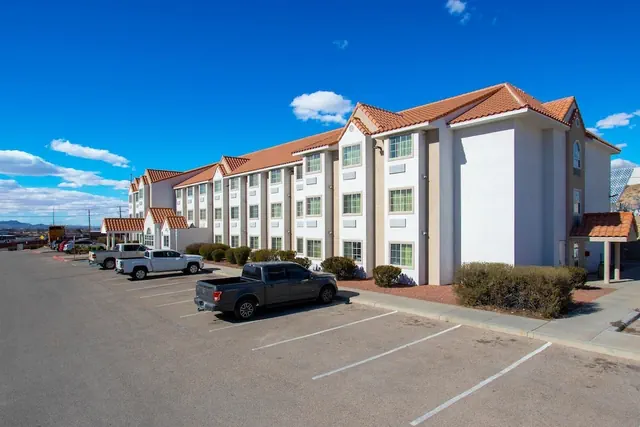 Photo 1 - El Paso Inn & Suites